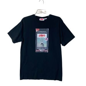 Jaws Retro Black Crew Neck Short Sleeve VHS Tape Graphic Cotton T-Shirt Medium